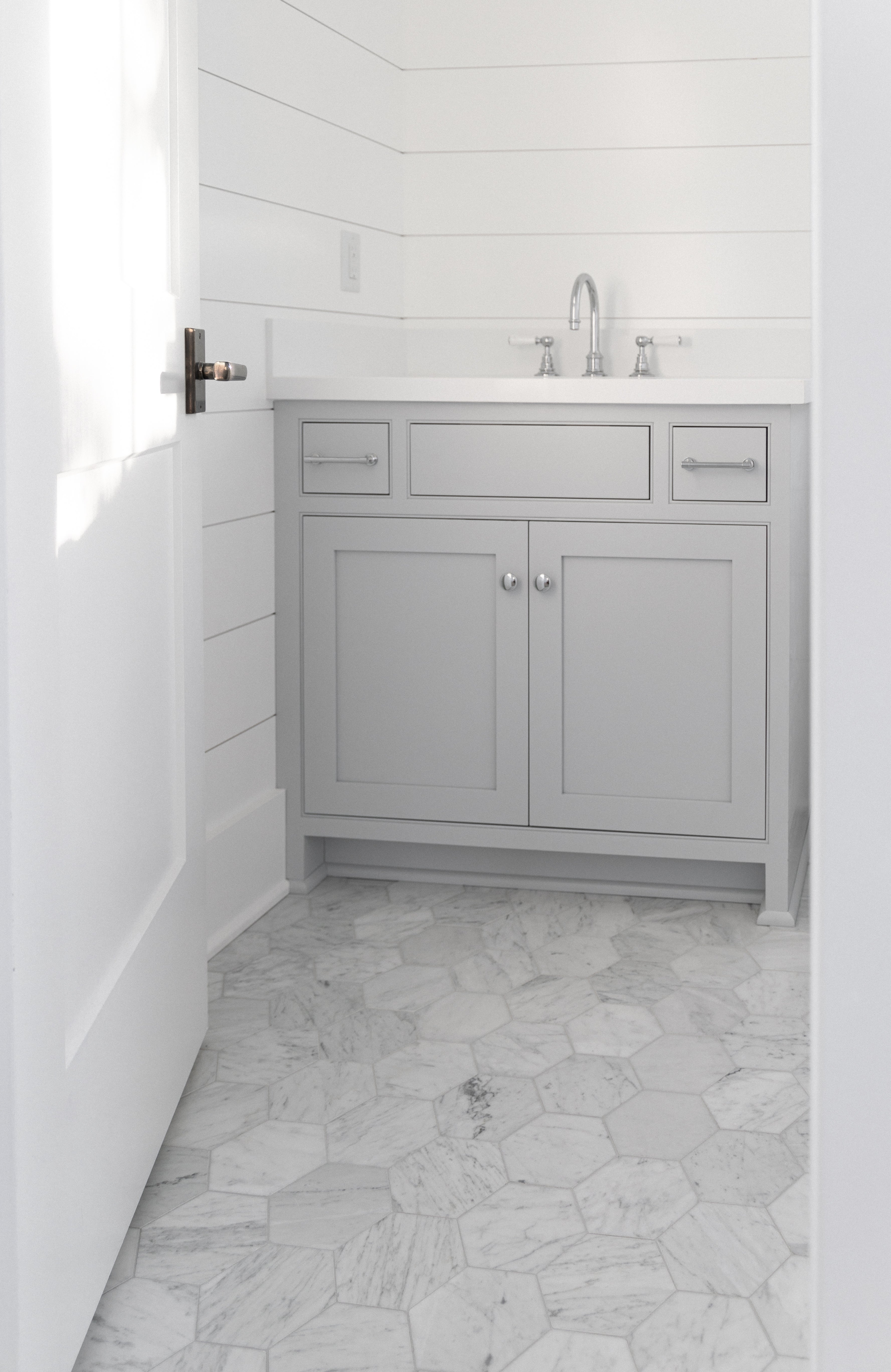 Venatino Carrara 5" Hexagon - Castelli Marble
