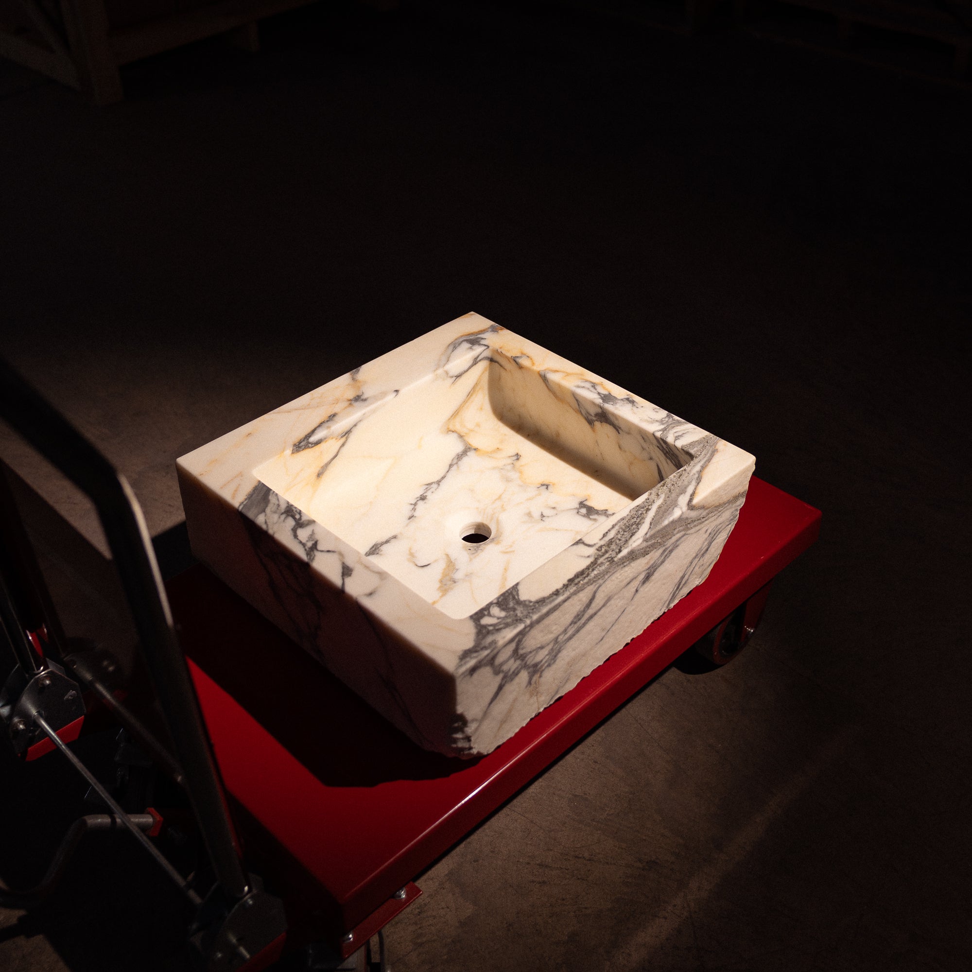 Arabescato Antiqued Sink