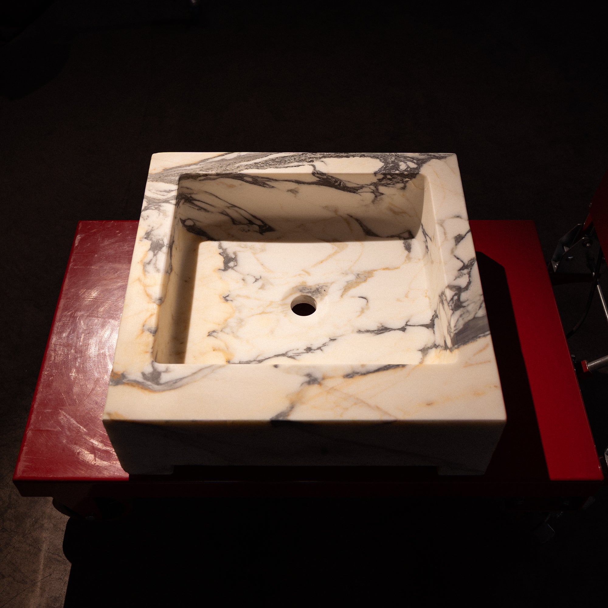 Arabescato Antiqued Sink