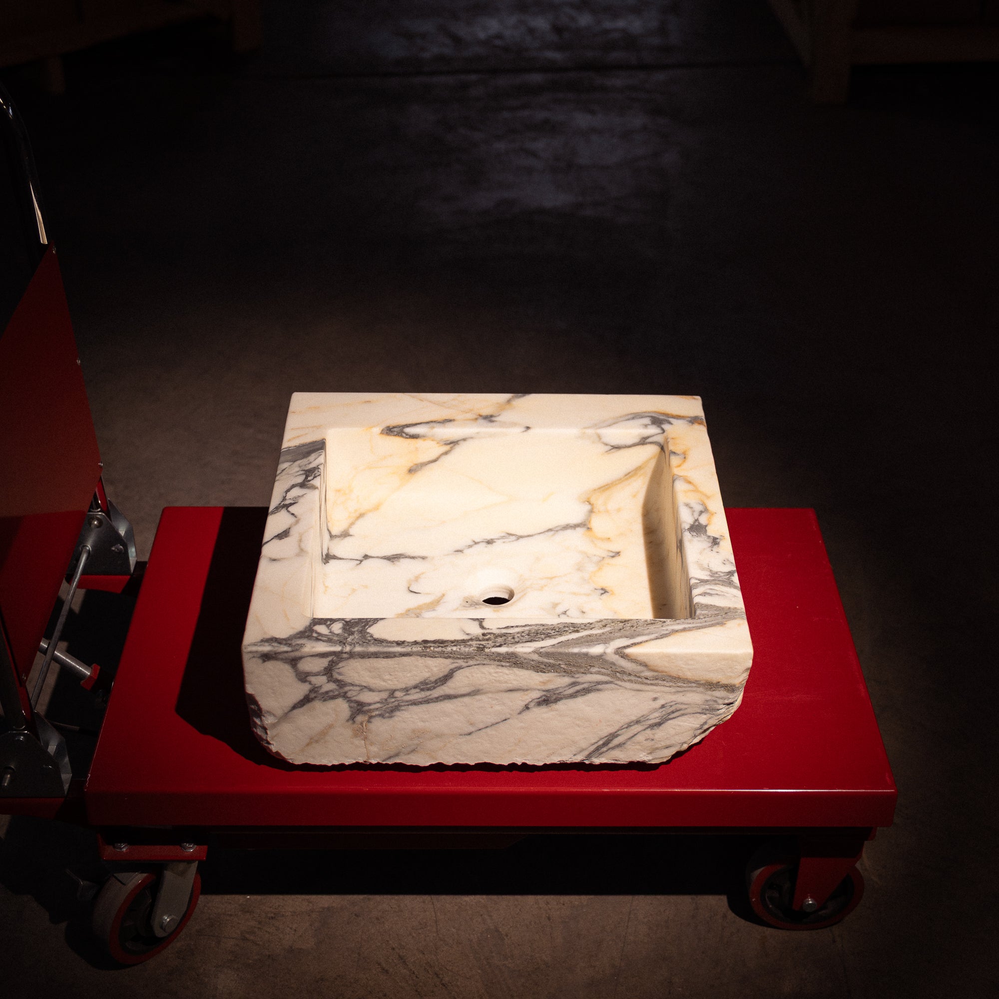 Arabescato Antiqued Sink