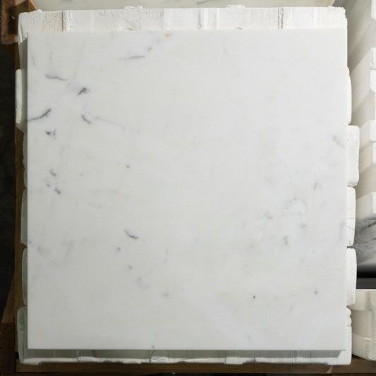 Calacatta White 18"x18" Polished