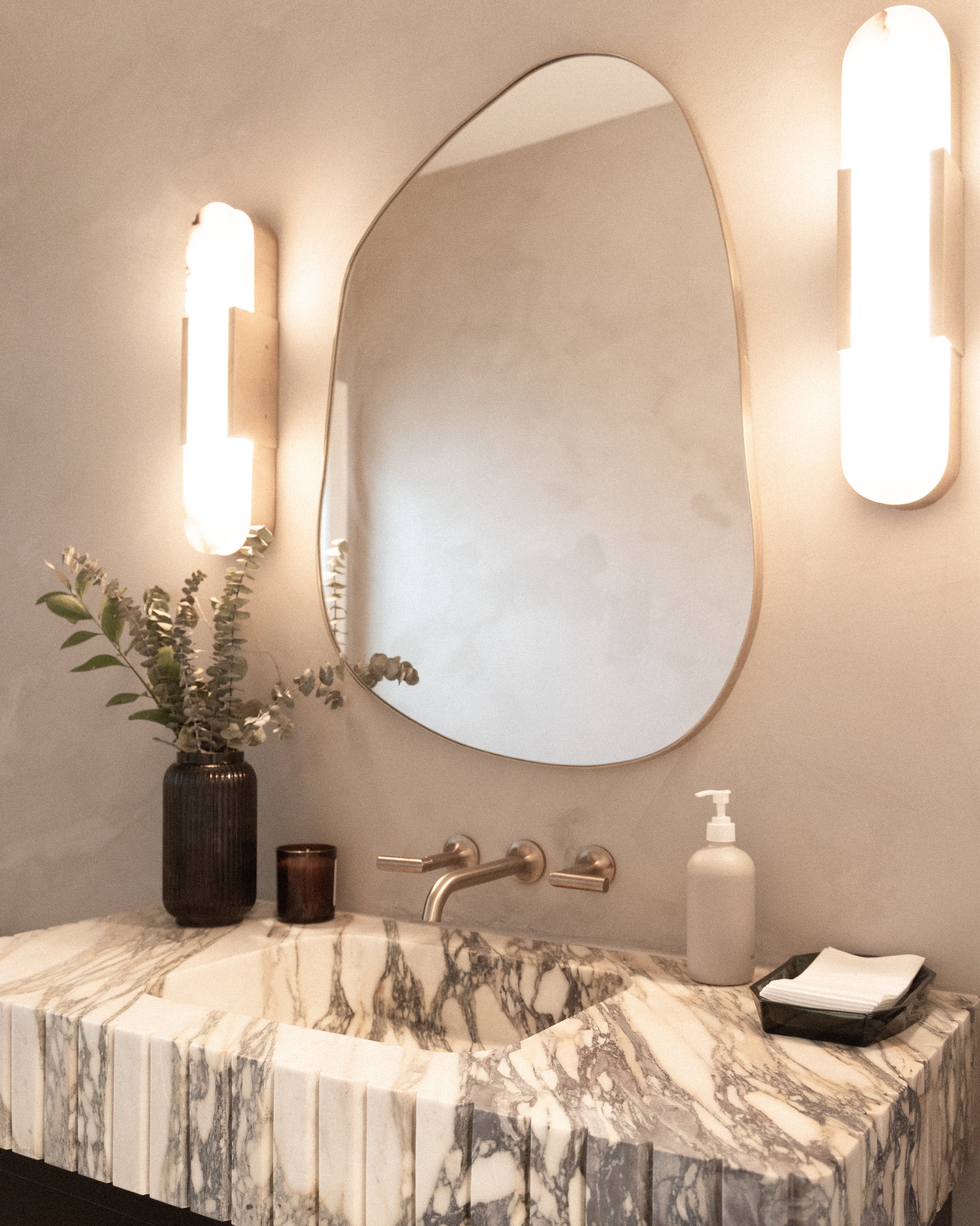 Calacatta Viola - Castelli Marble