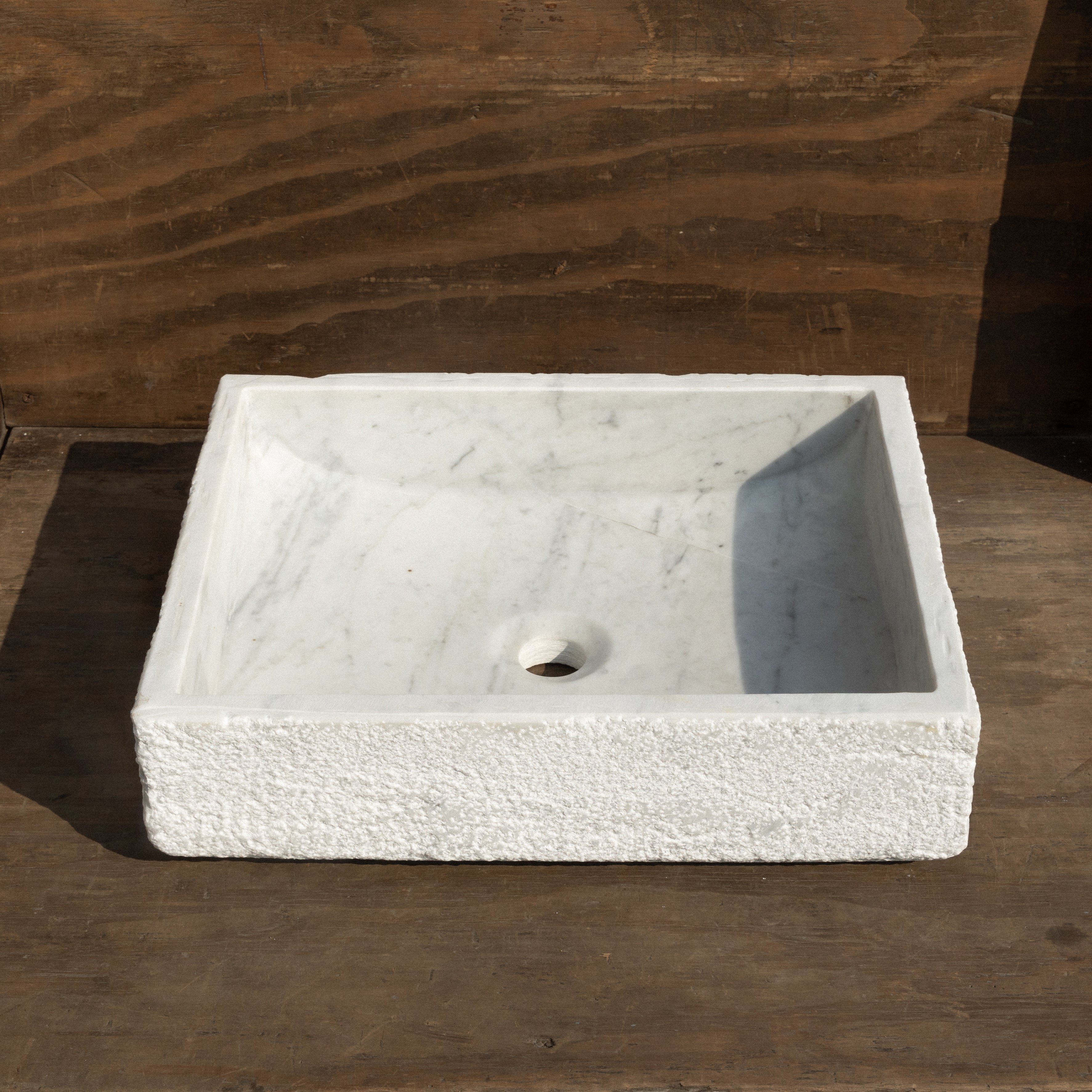Carrara Chiseled Vessel - Castelli Marble