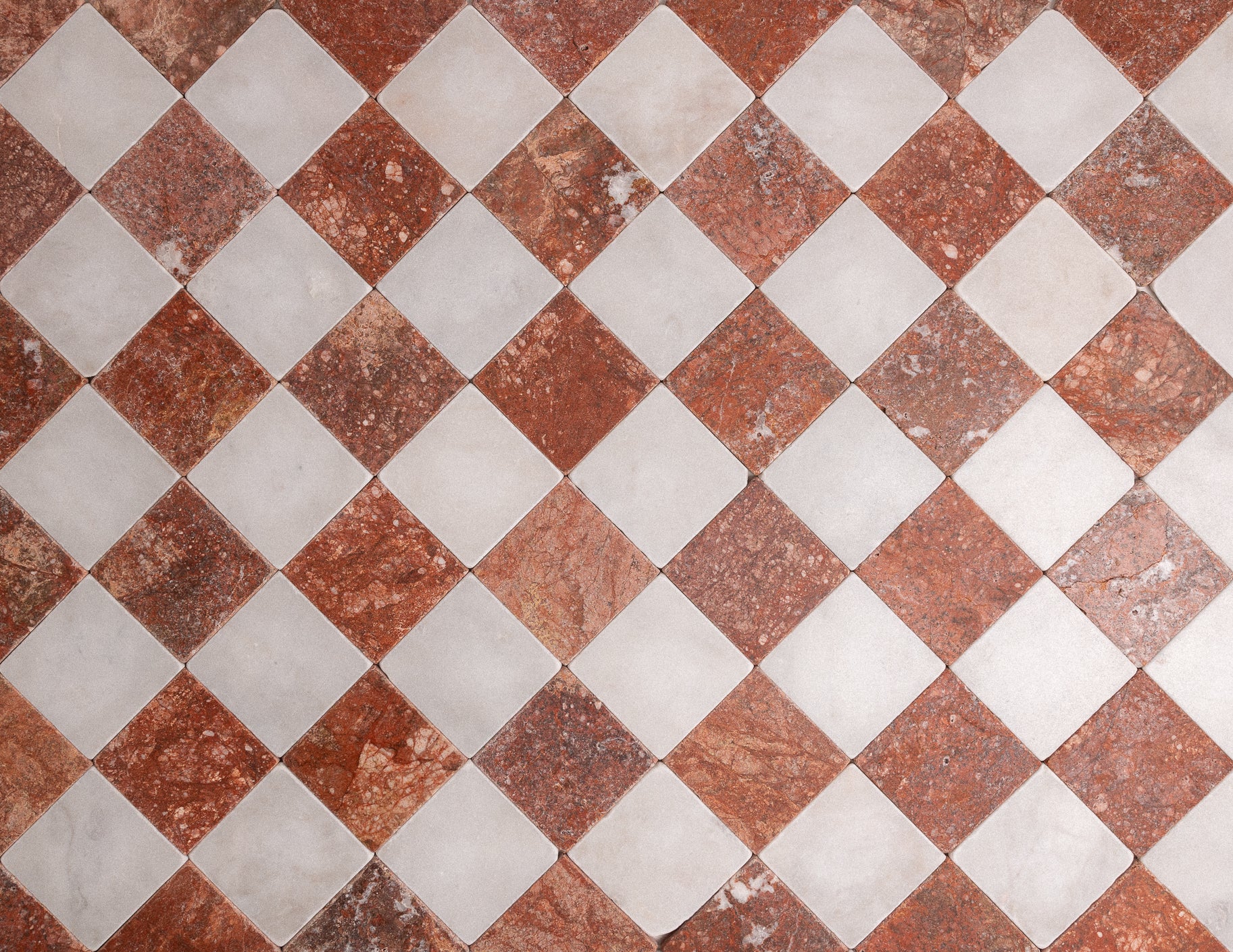 Colonial Red & Bianco 4"x4" Tumbled