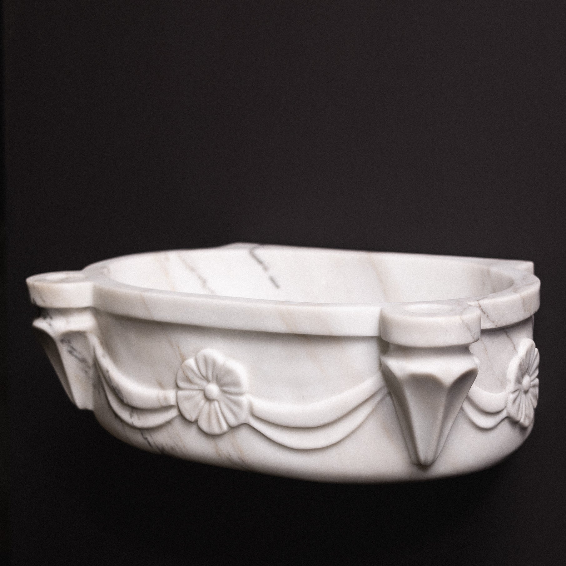 Colorado Calacatta Cathedral Sink