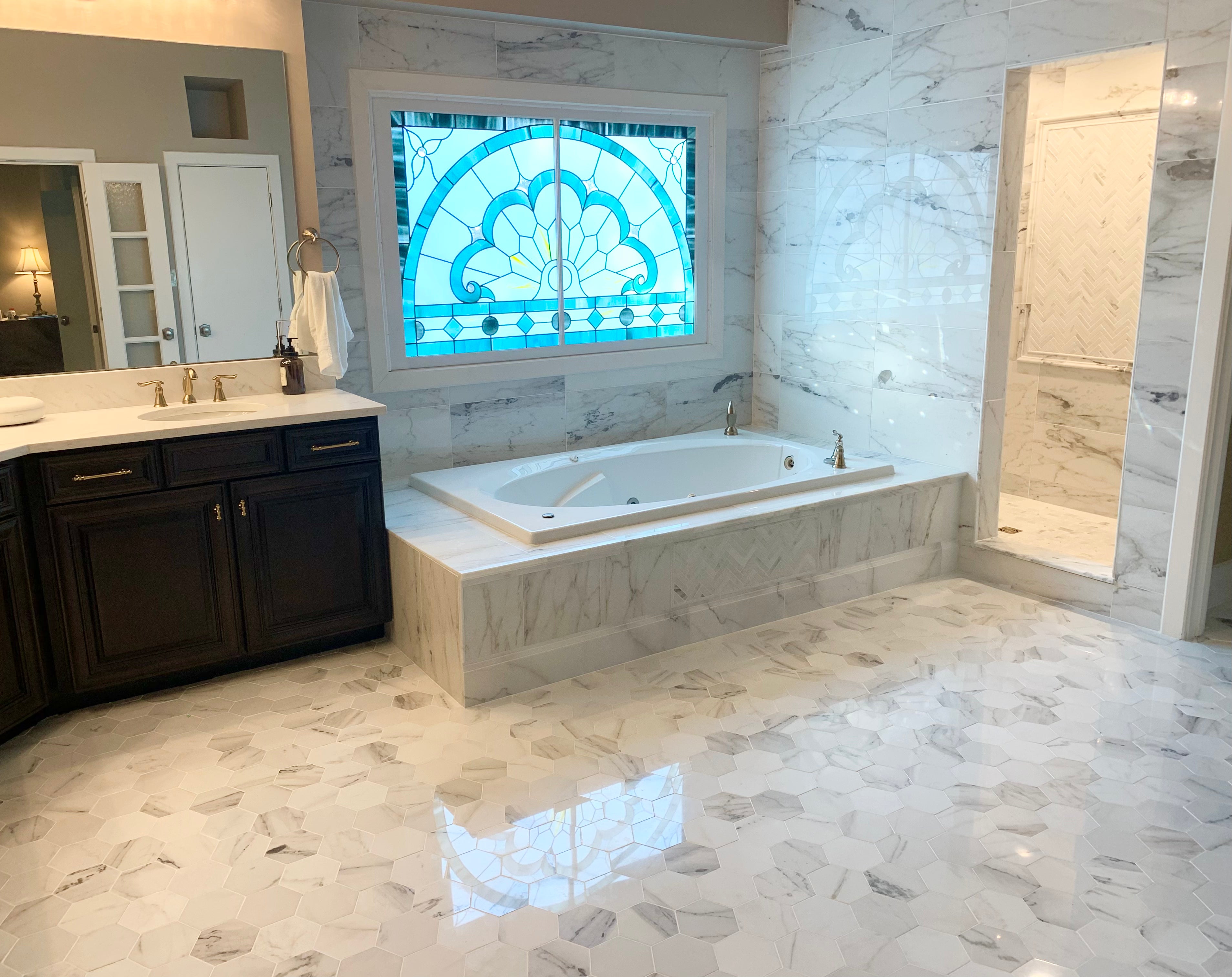 Colorado Calacatta 5" Hexagon - Castelli Marble
