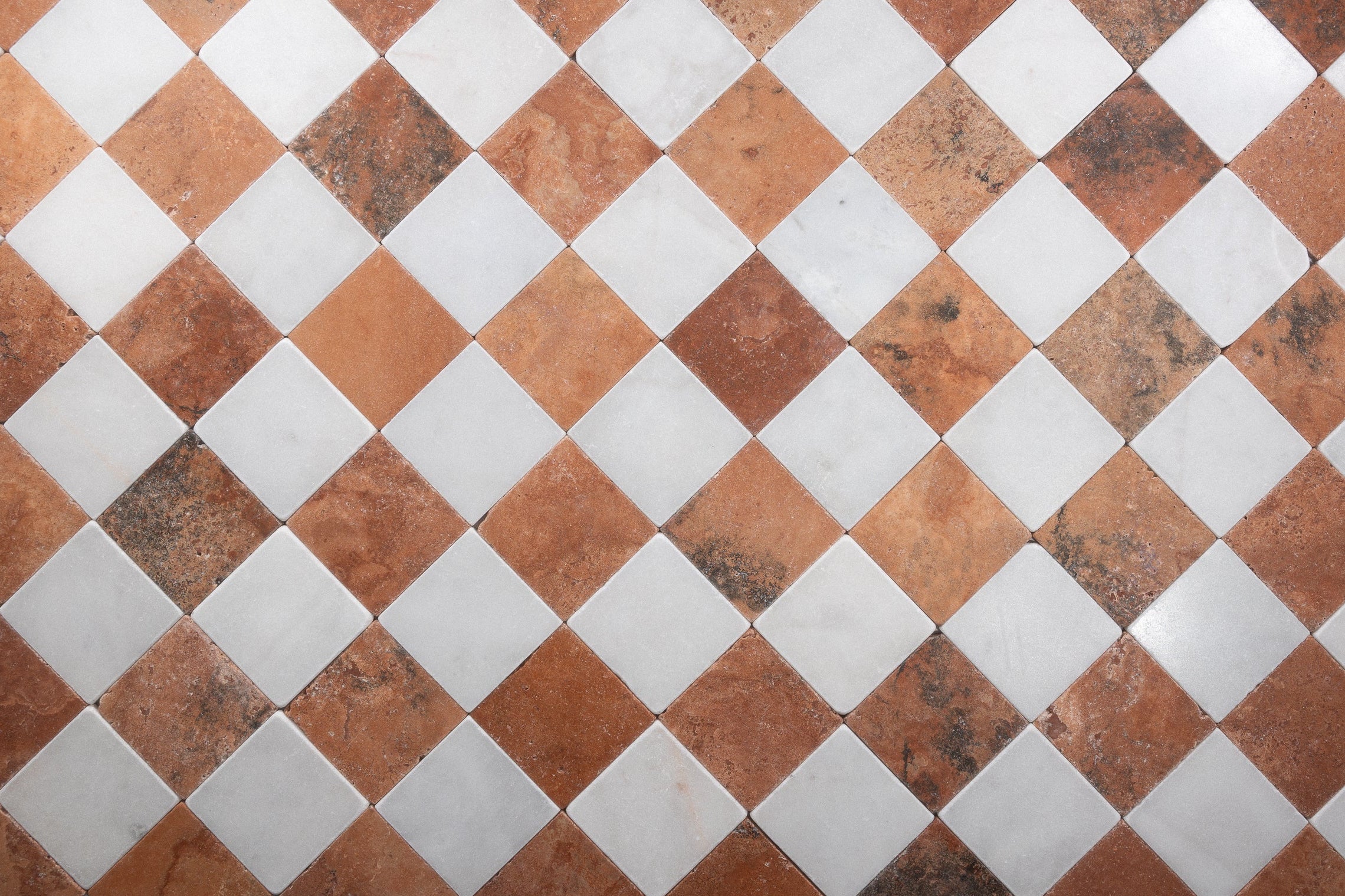 Red Limestone & Bianco 4"x4" Tumbled