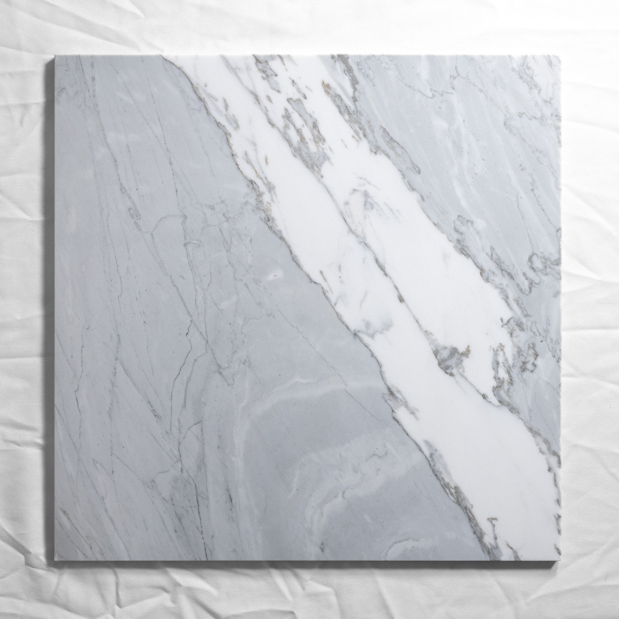 Statuary Classico V2 18"x18"