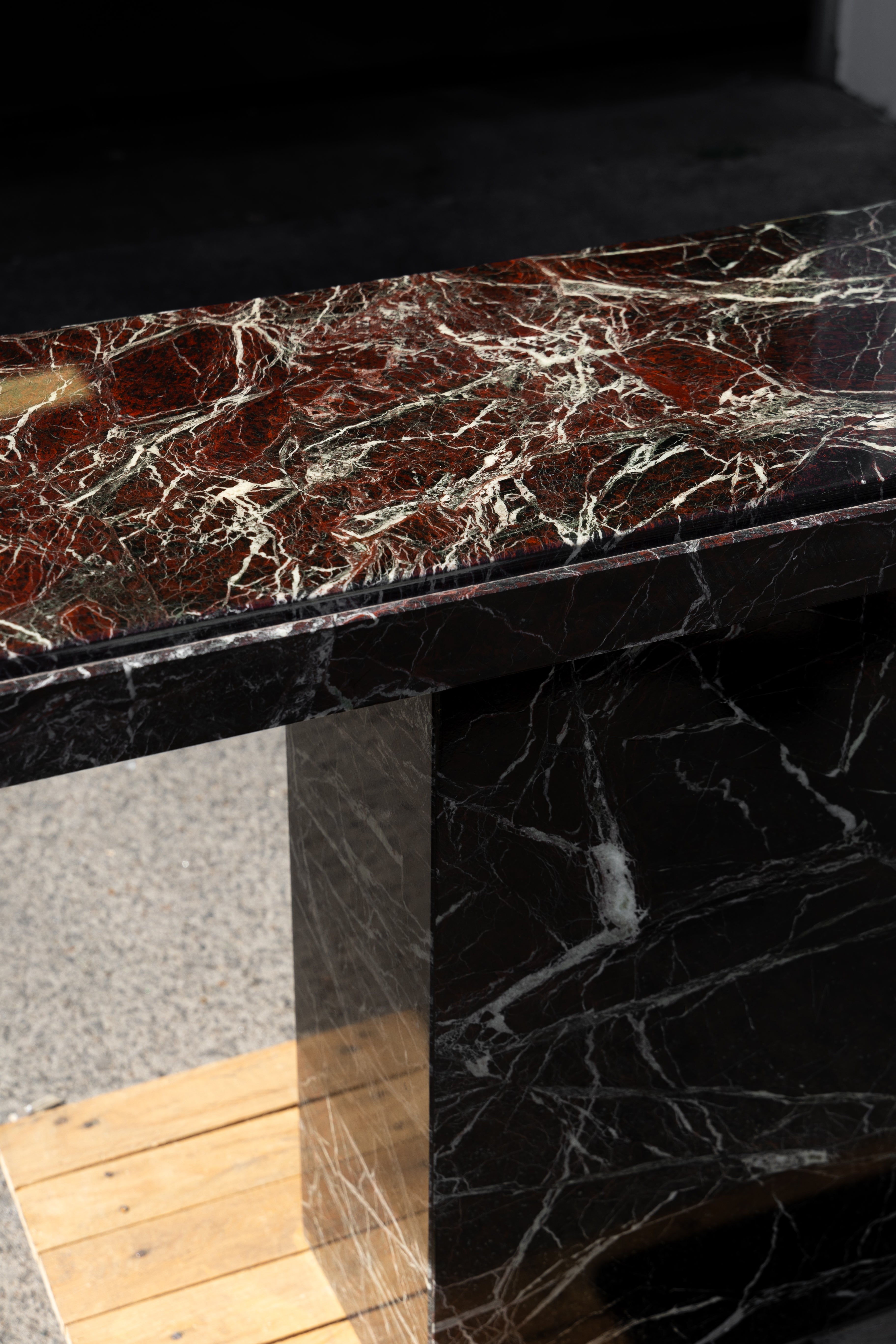 Custom marble Rosso Levanto