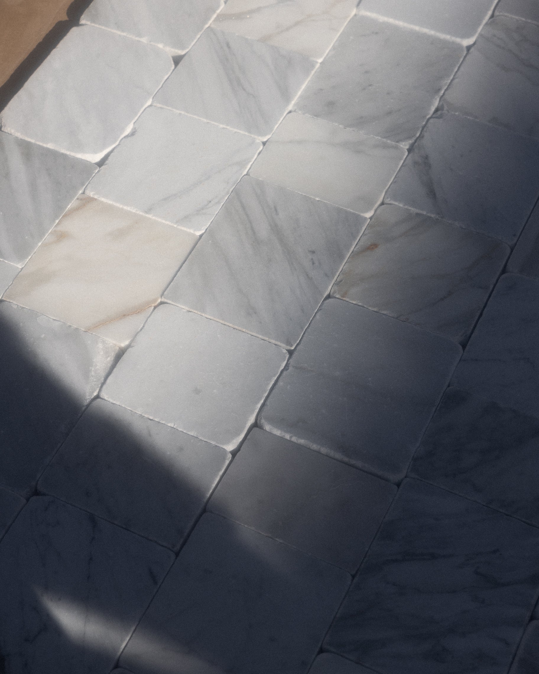 Italian white marble Carrara Cobblestone pavers