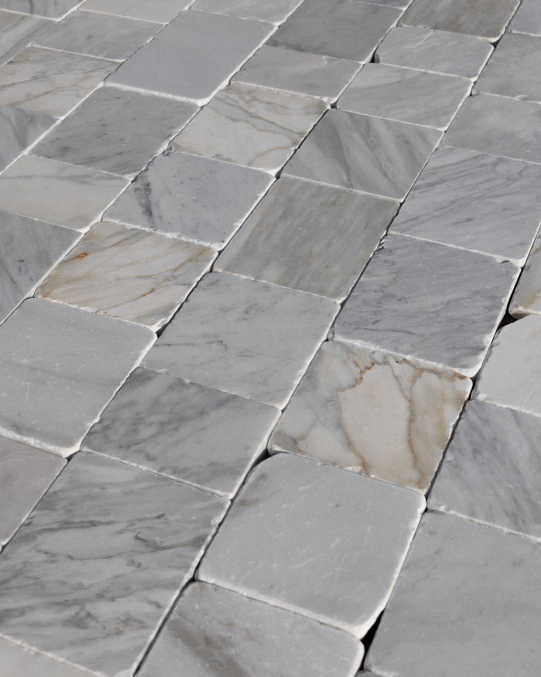 Italian white marble Carrara Cobblestone pavers