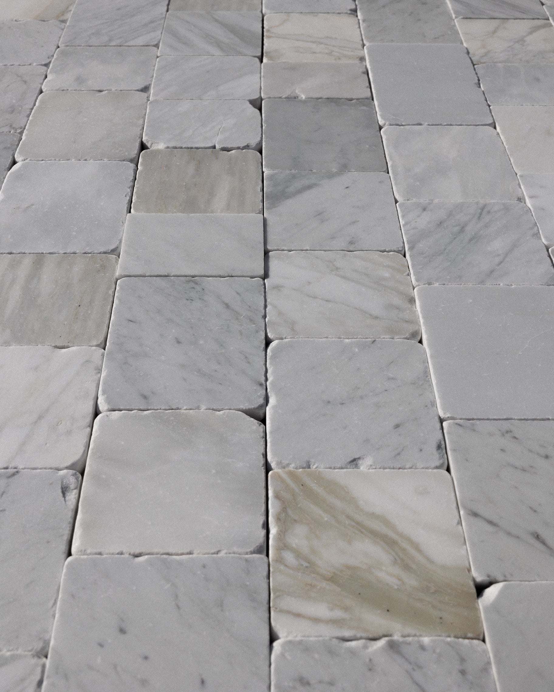 Italian white marble Carrara Cobblestone pavers