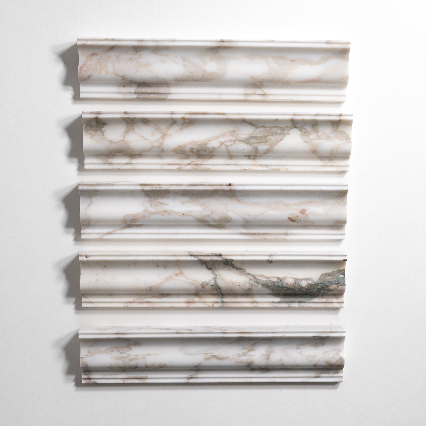 Calacatta Vagli Crown Moldings
