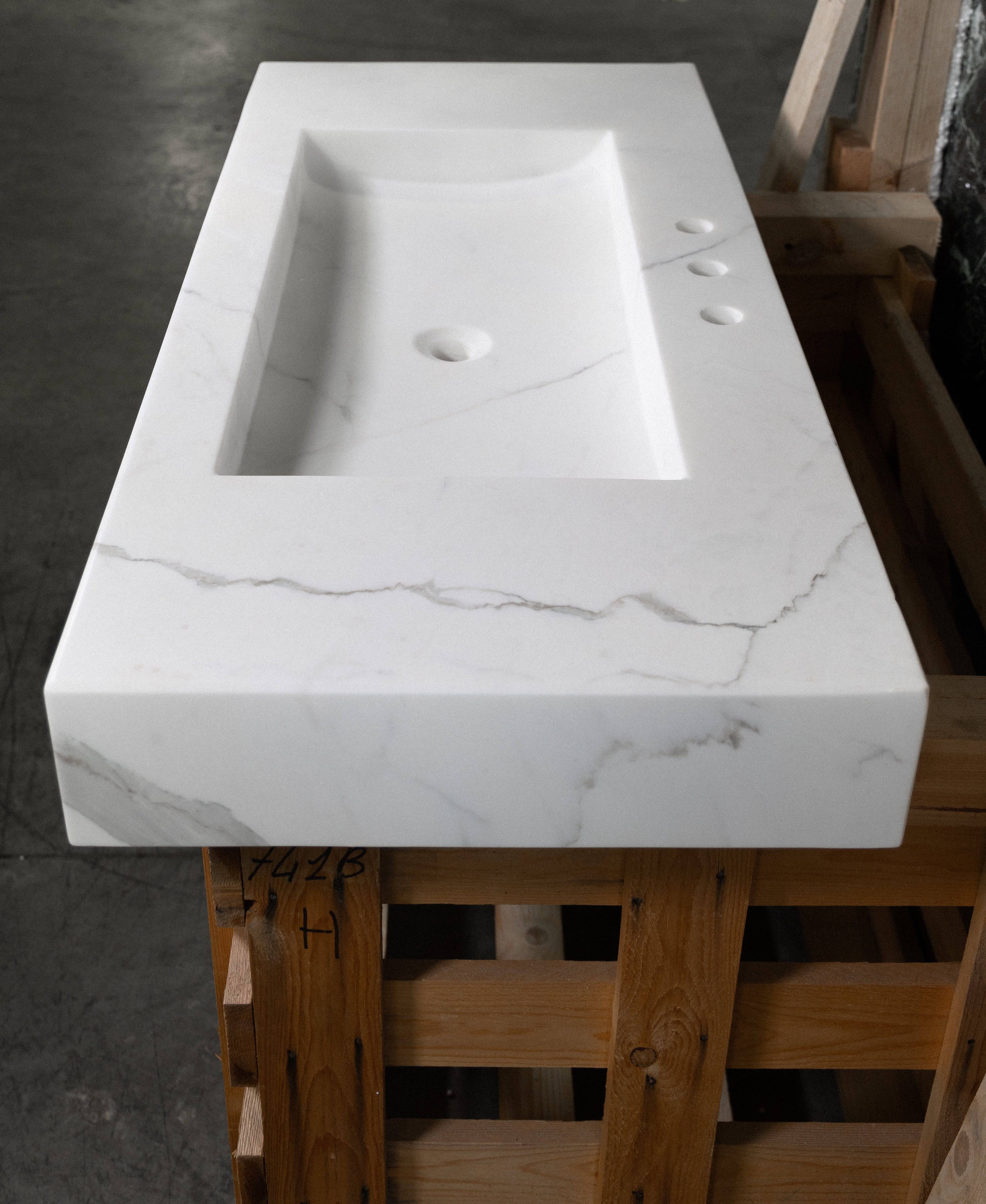 Calacatta  50” x 22” x 5” - Castelli Marble