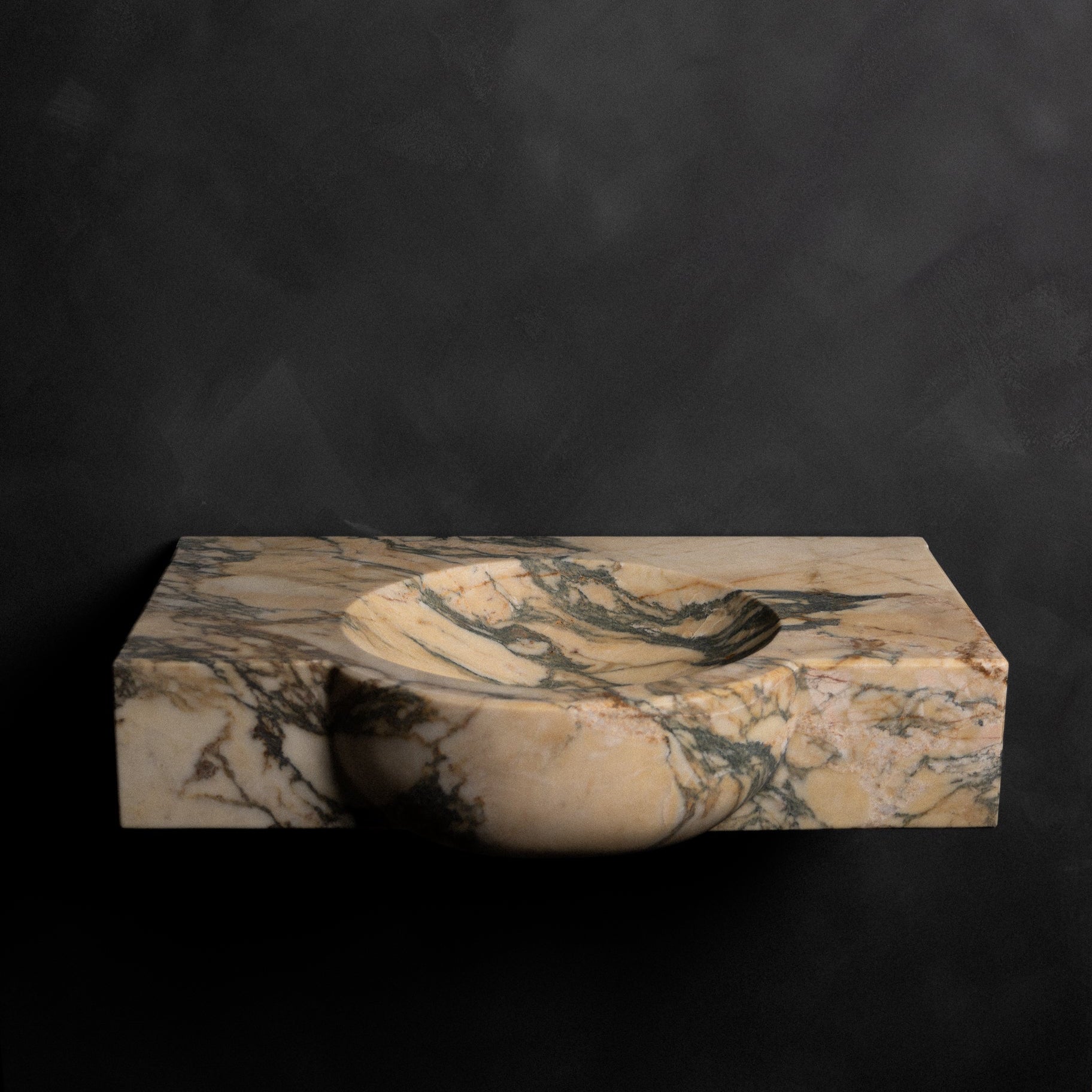 Calacatta Machia Vecchia Floating marble sink 