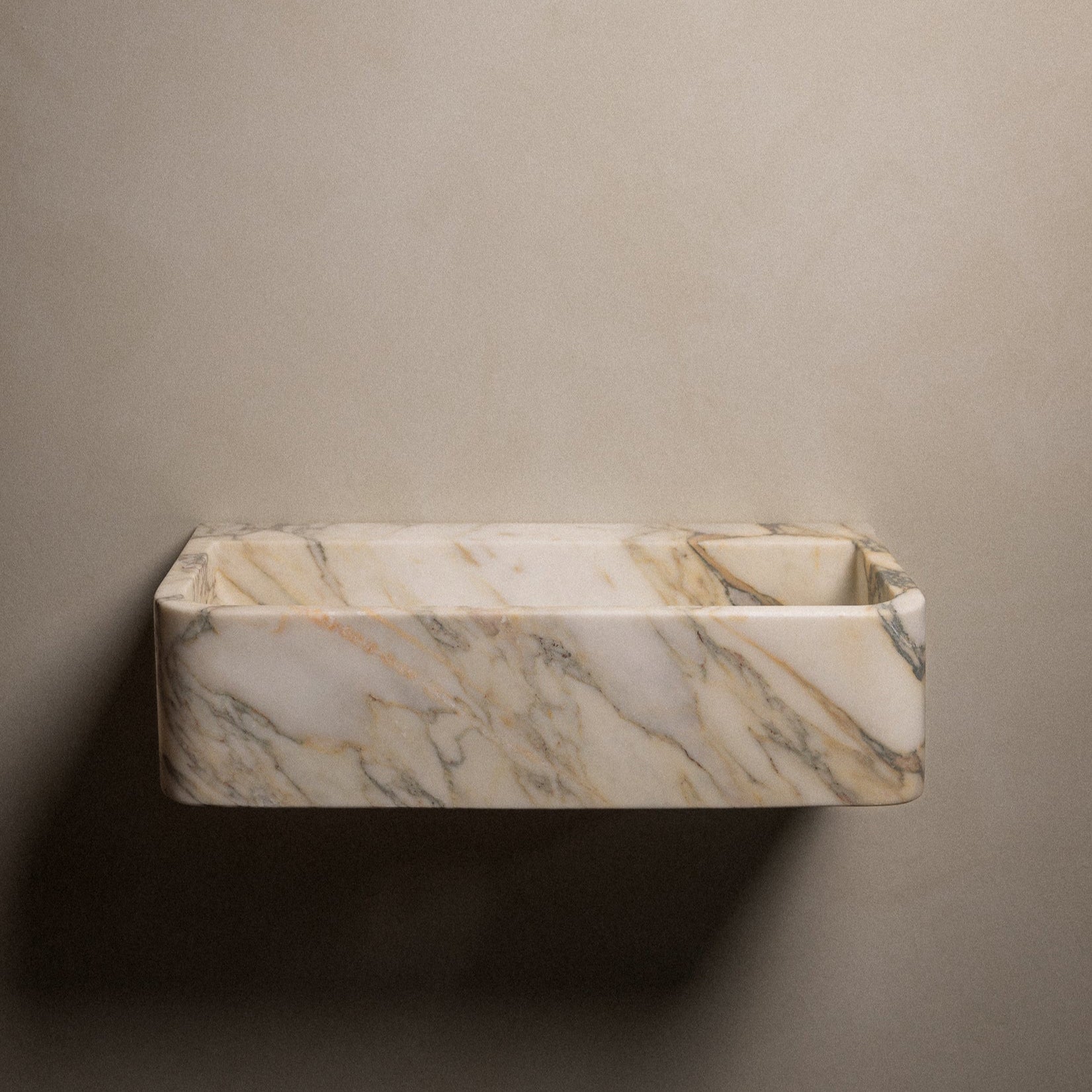 Calacatta Floating V2