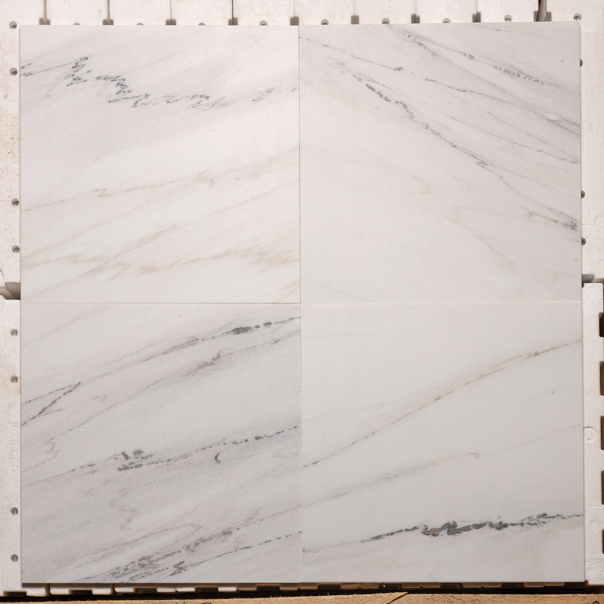 Colorado Lincoln Honed 18"x18" (V2)