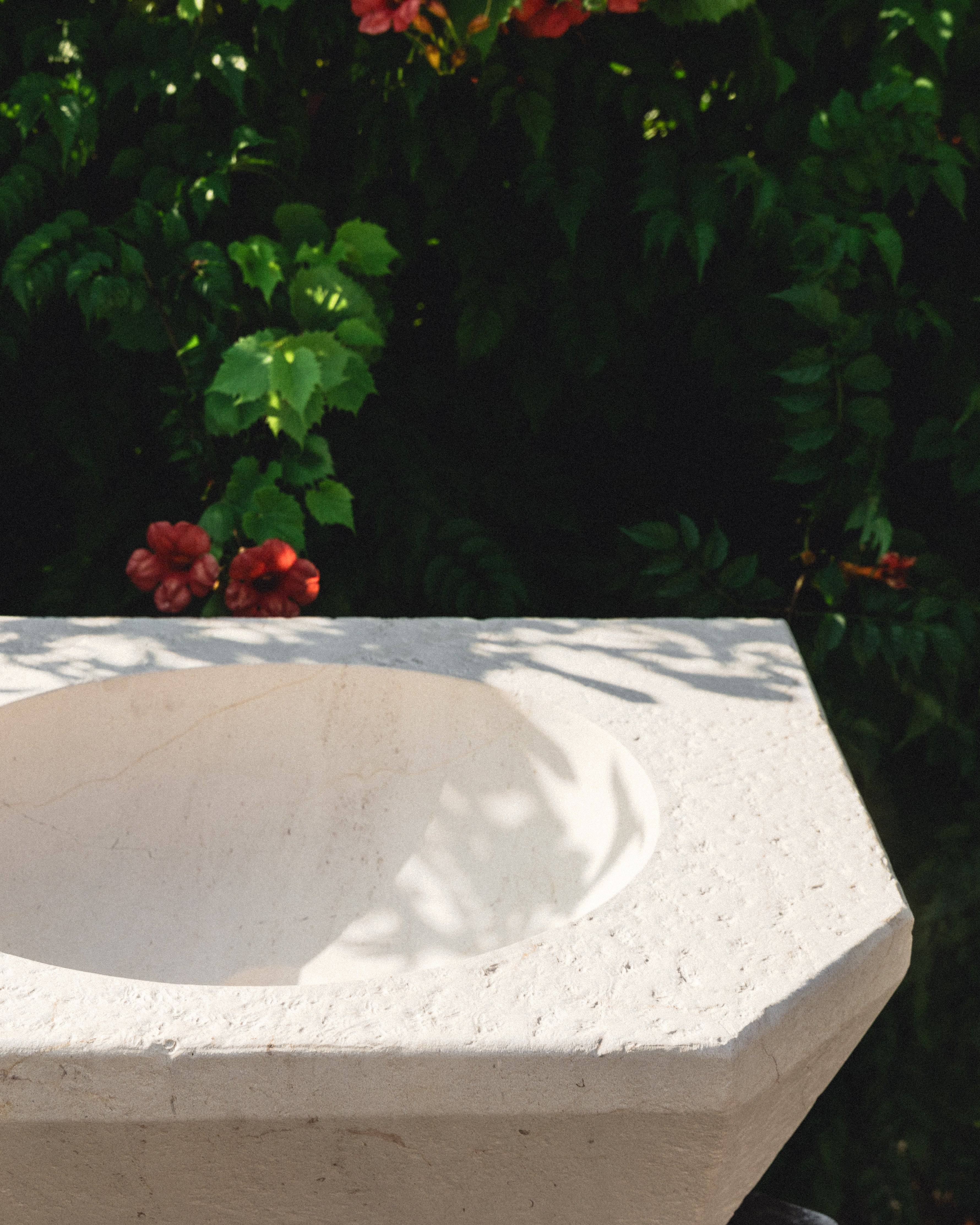 Crema Antiqued Sink - Castelli Marble