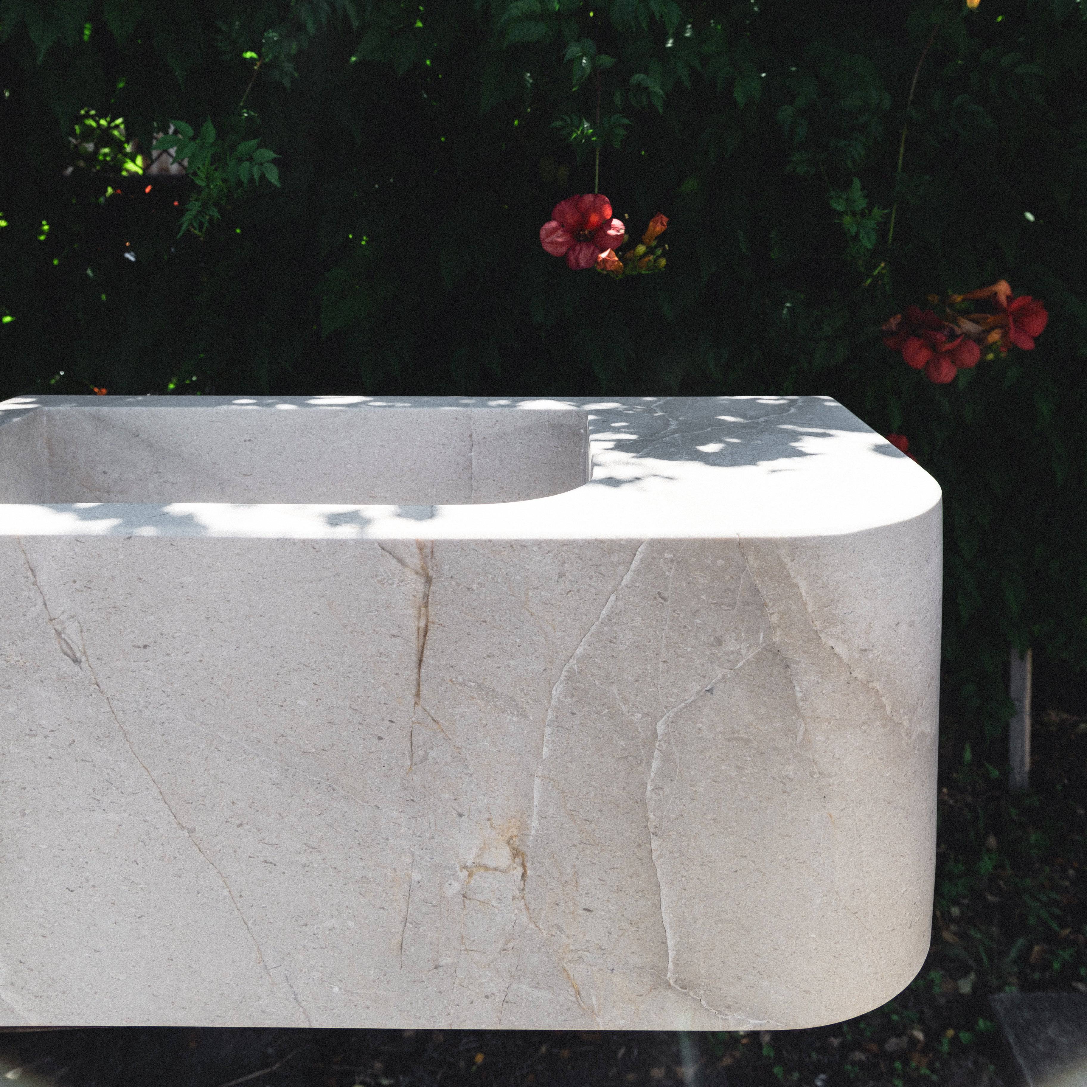 Crema Floating 28” x 15” x 12" - Castelli Marble