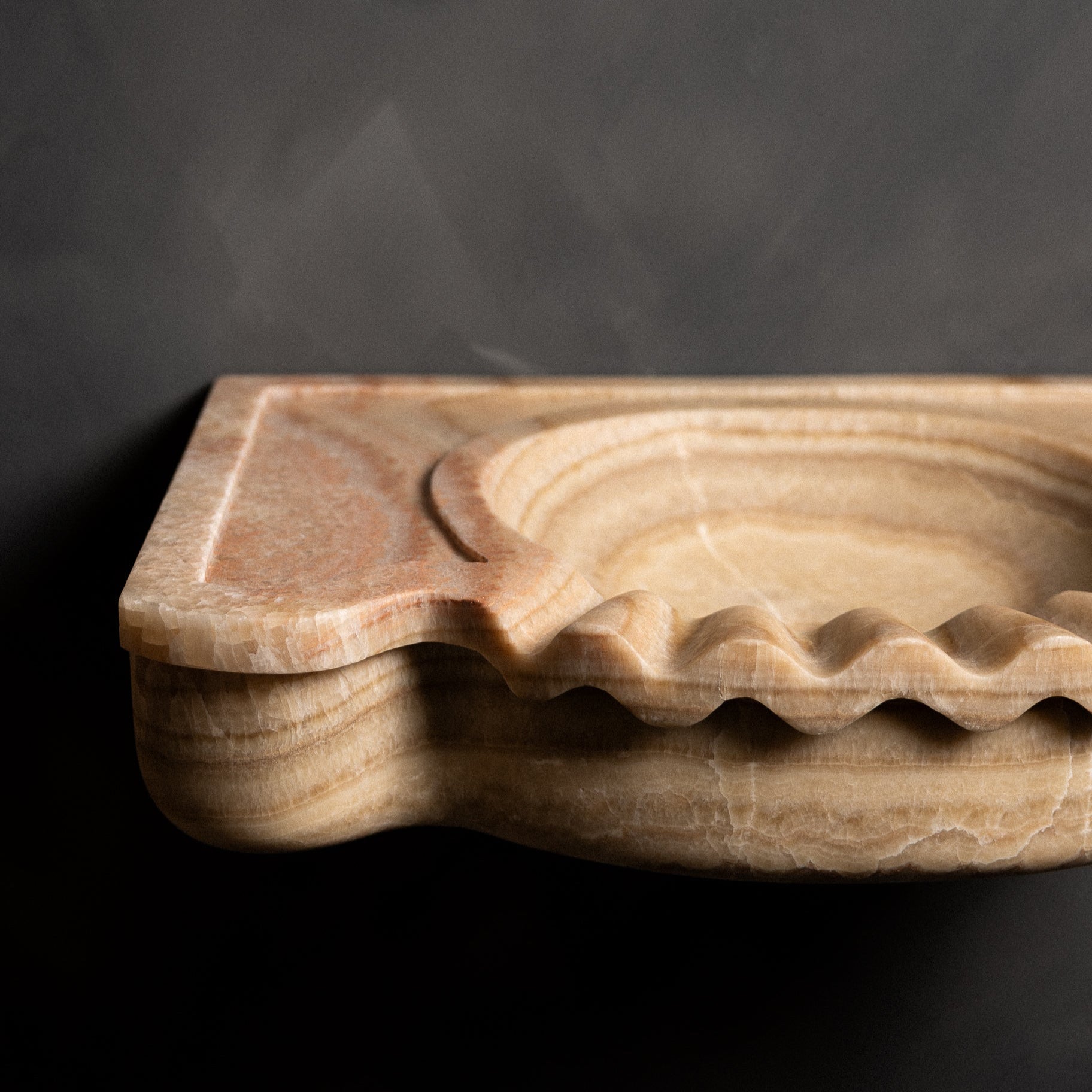 Honey Onyx Floating sink - Castelli Marble