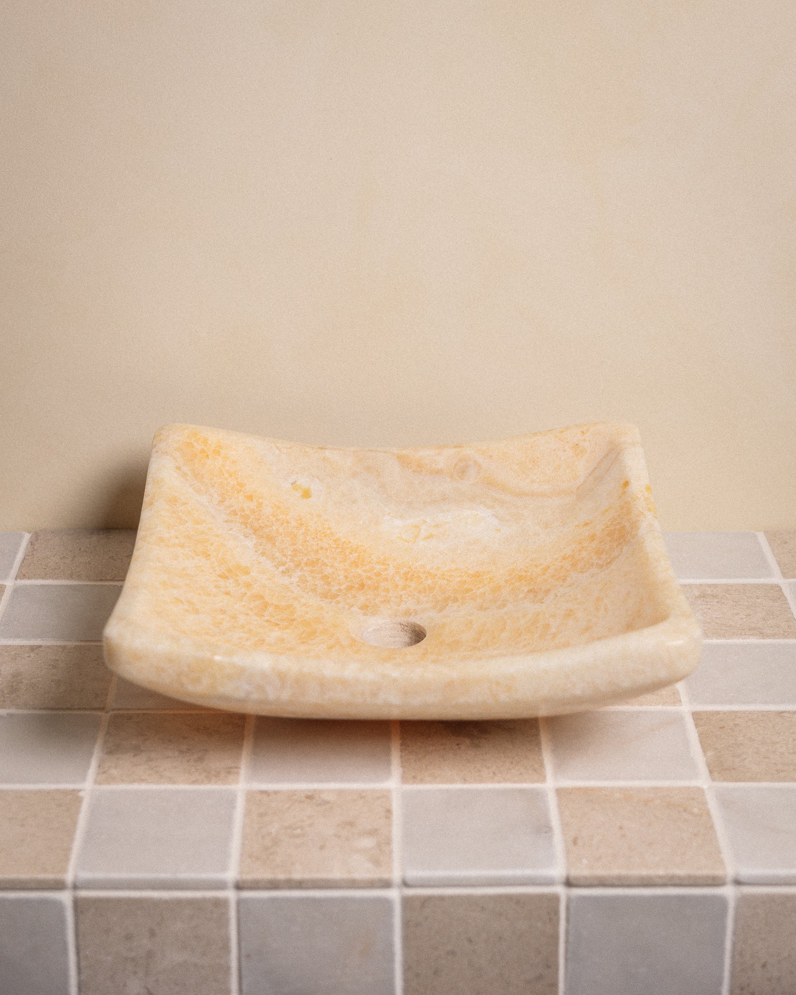 Honey Onyx Vessel V4 - Castelli Marble