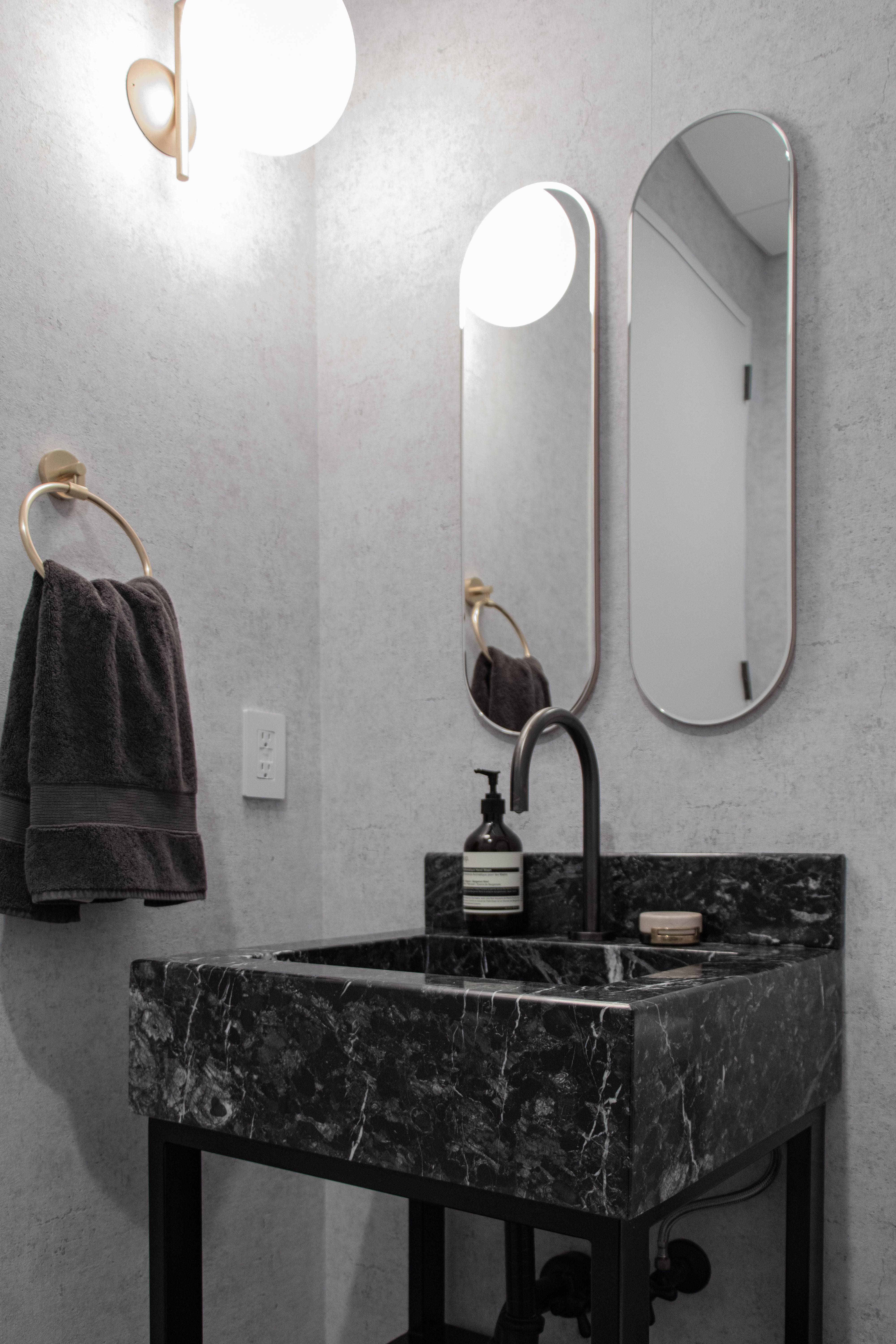 Nero St. Gabriel Europa Block Vanity - Castelli Marble