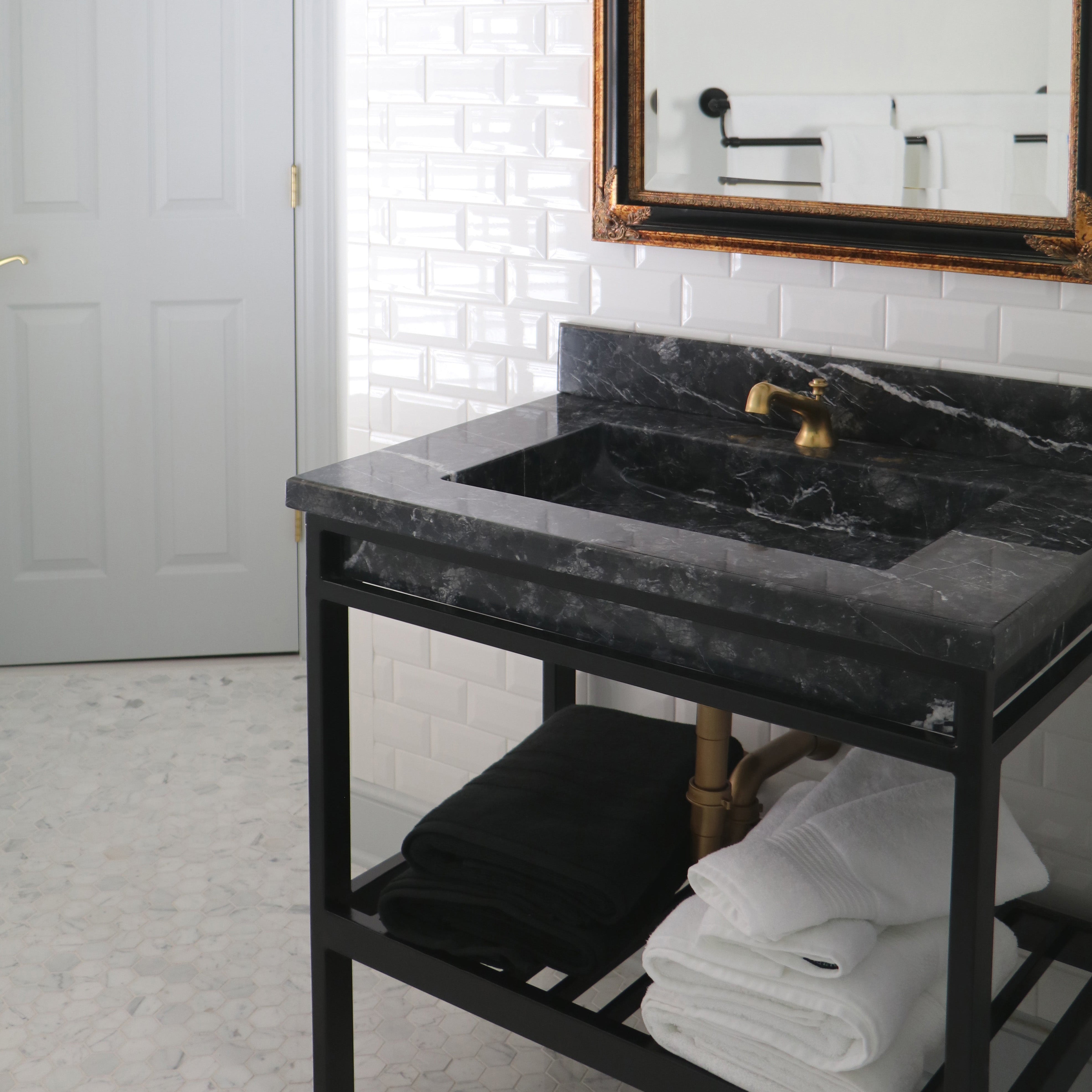 Nero Europa 42" - Castelli Marble