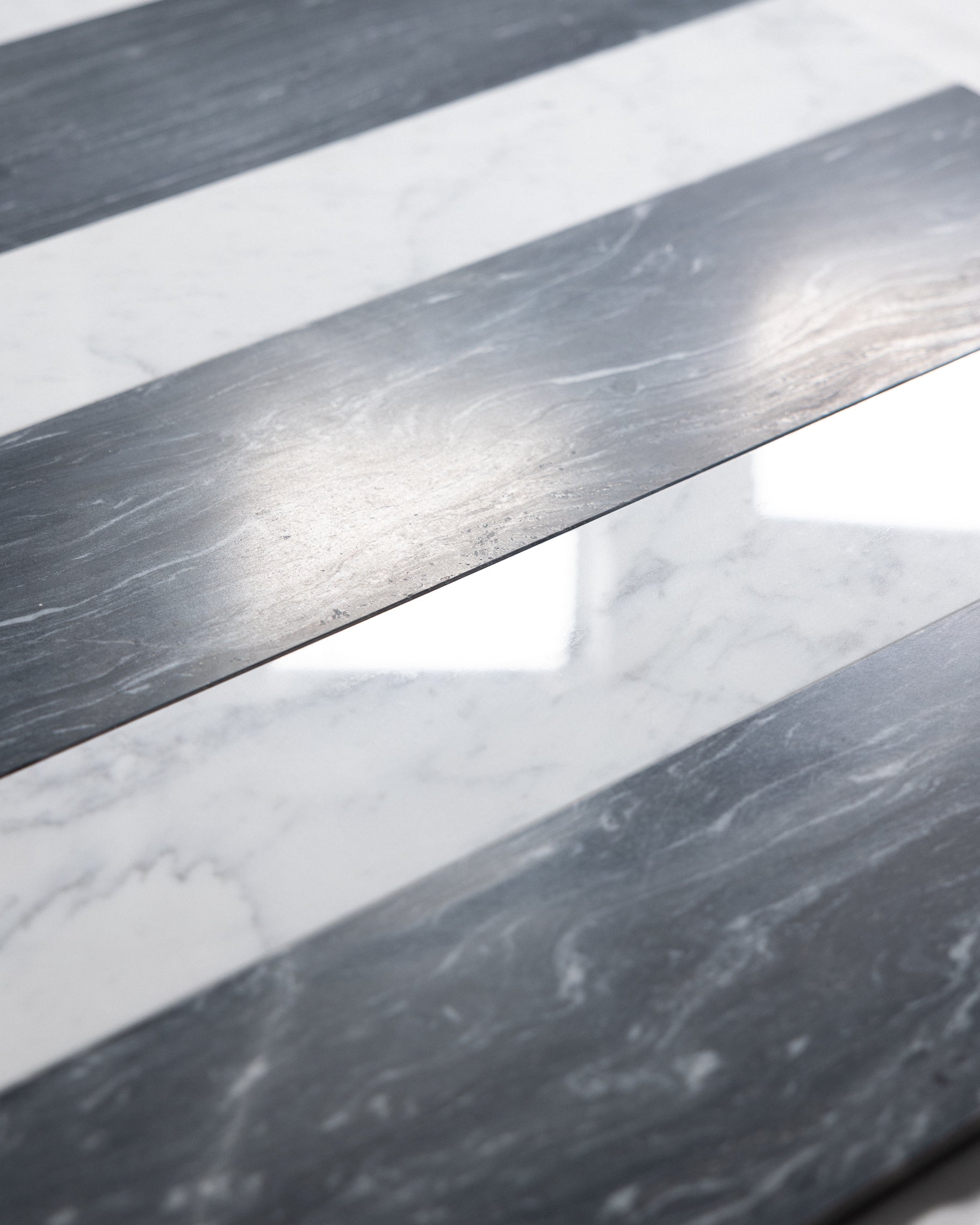 Raven Wave & Statuary Stripes