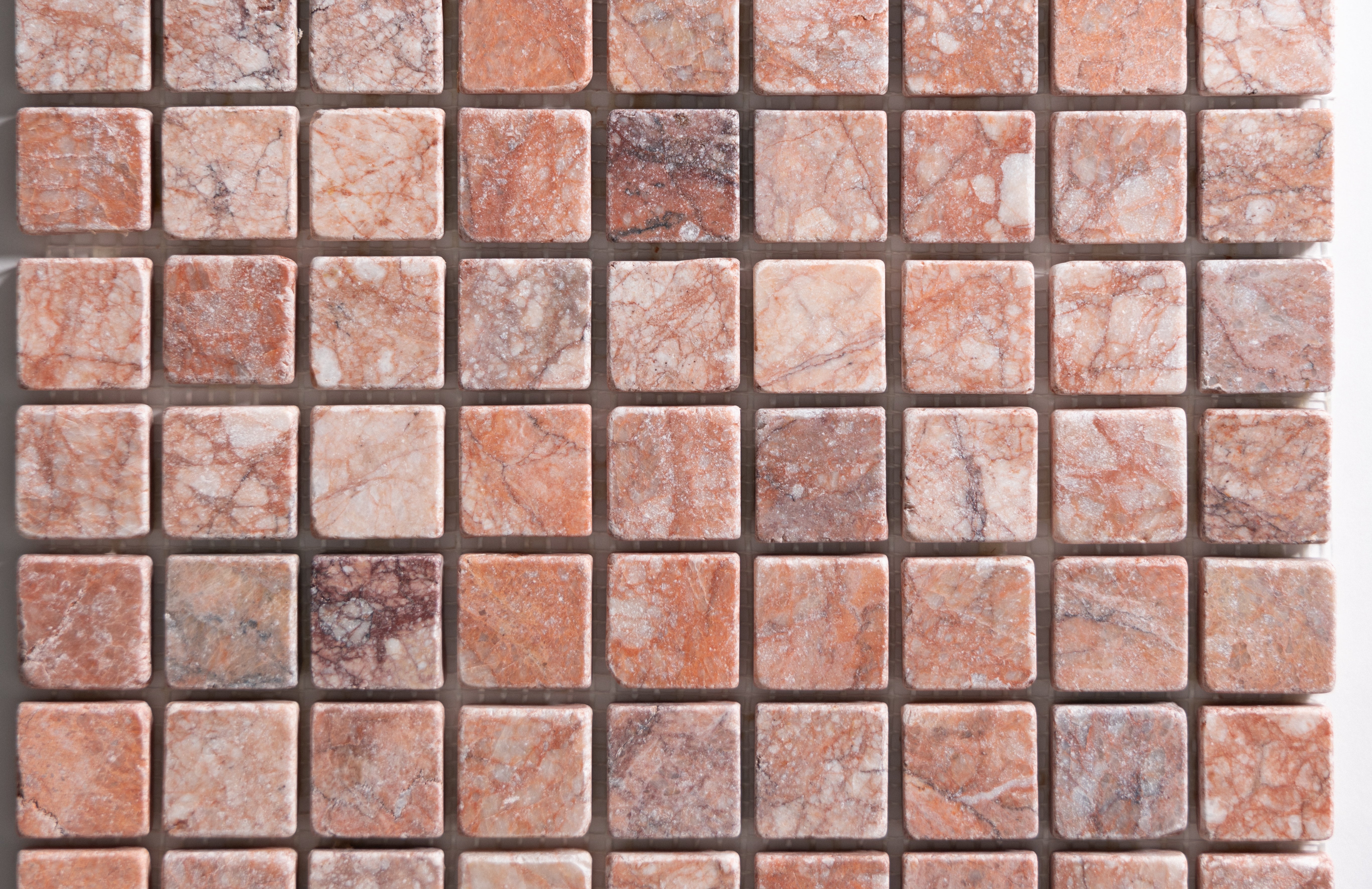 Rojo Breccia 1 1/4" Tumbled Mosaic