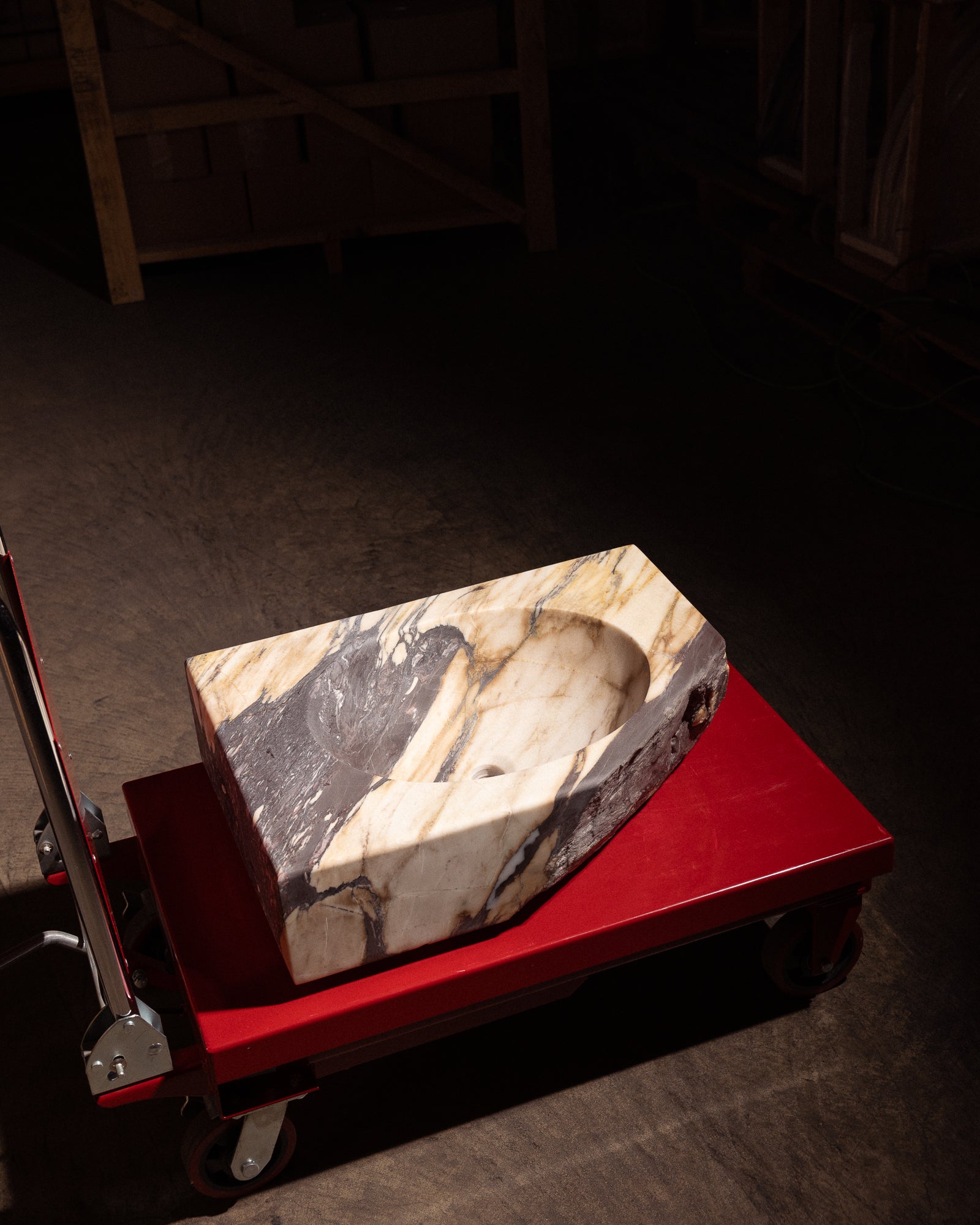 Viola Chiseled Vessel V1