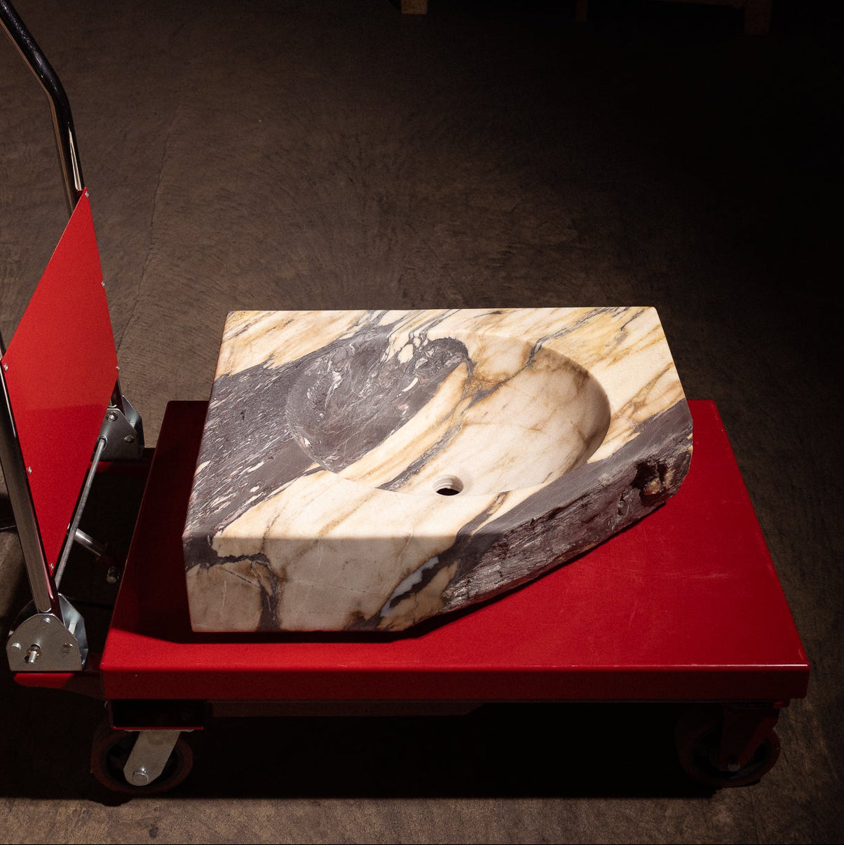 Viola Chiseled Vessel V1