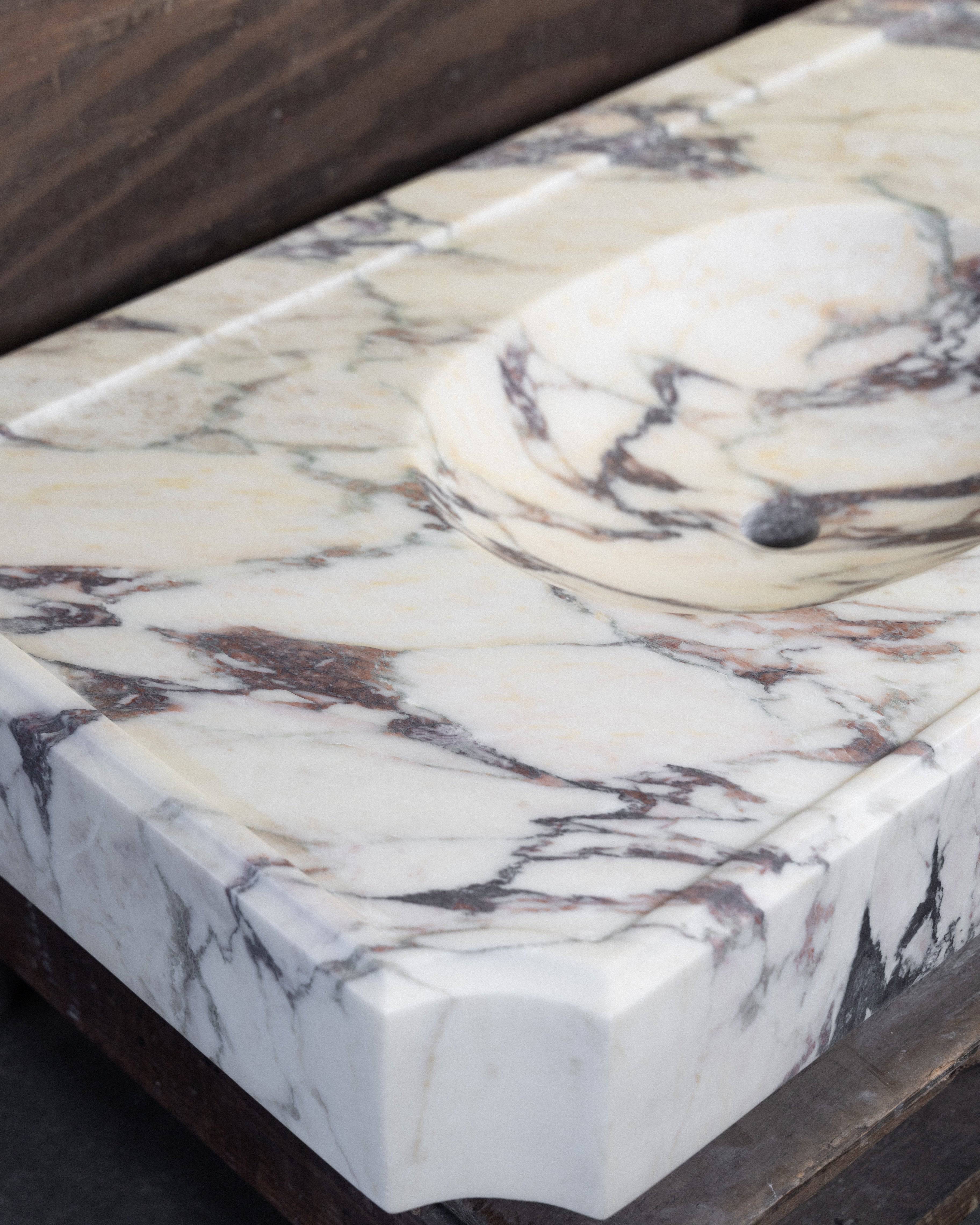 Calacatta Viola - Castelli Marble