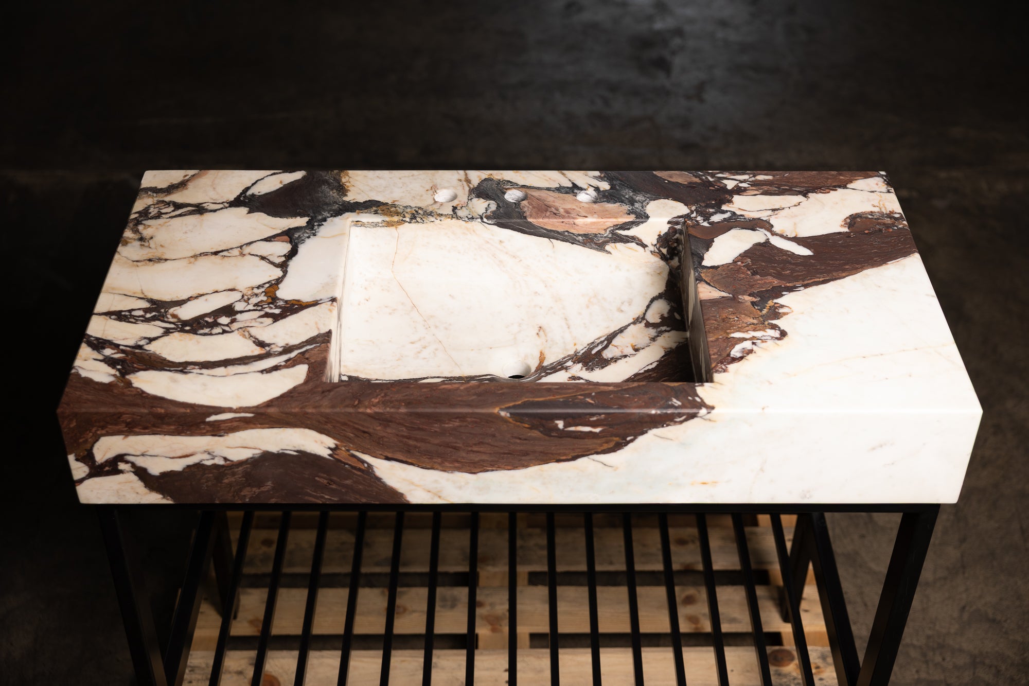Viola Europa Block Sink 42"