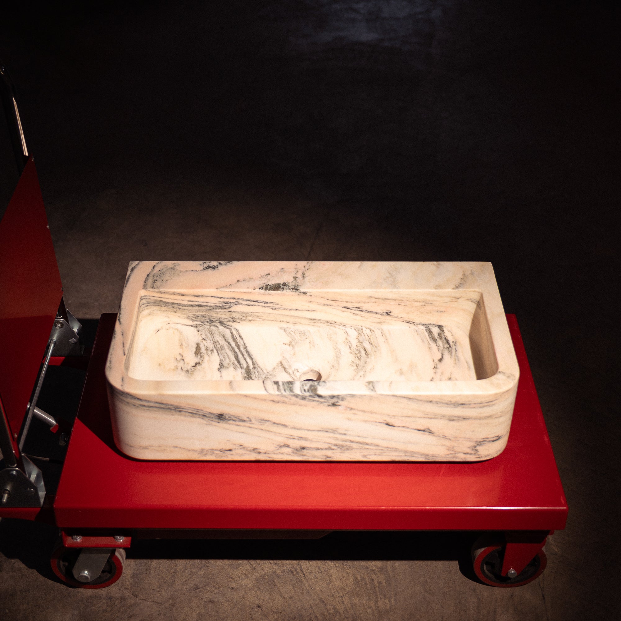 Alabama Rose Floating sink