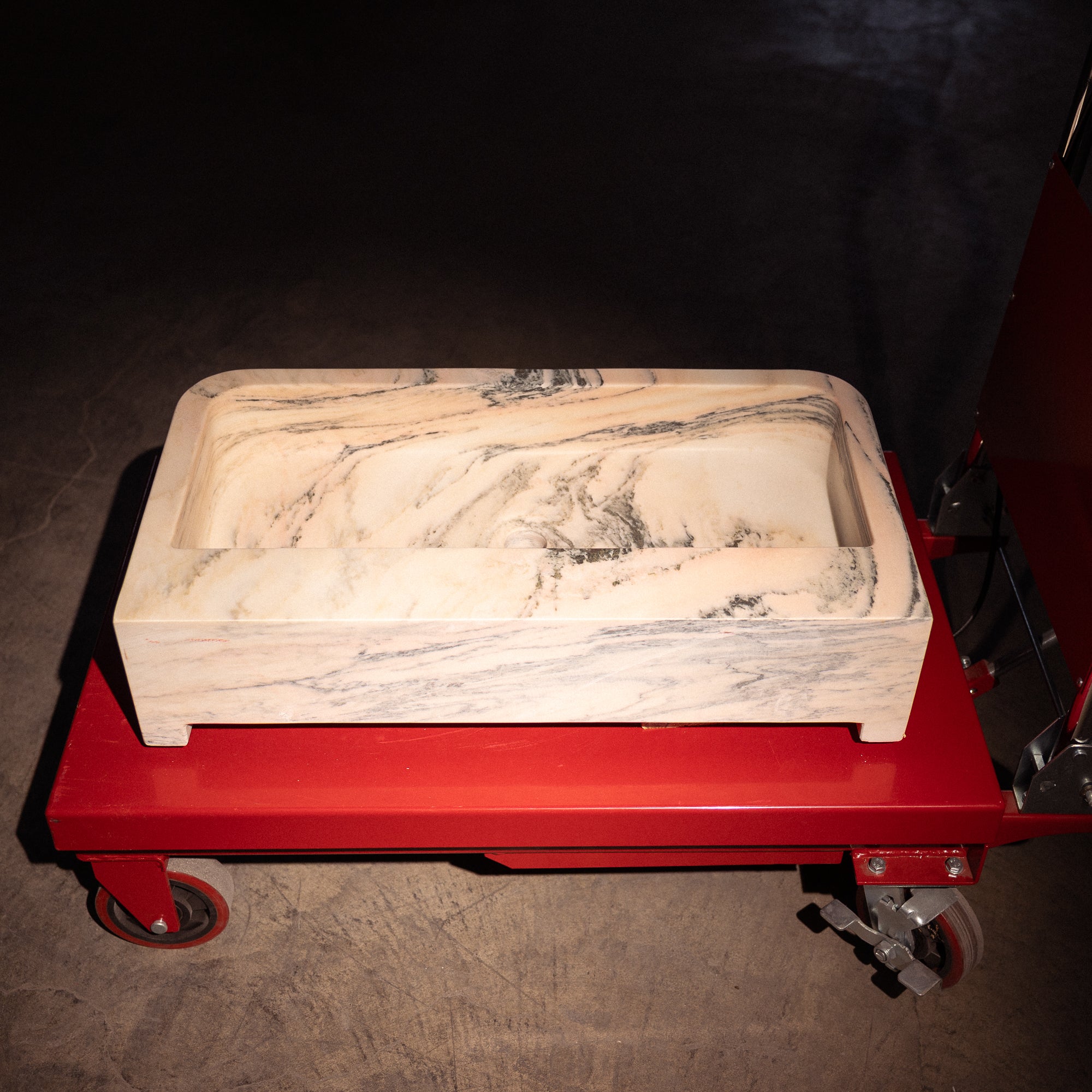 Alabama Rose Floating sink