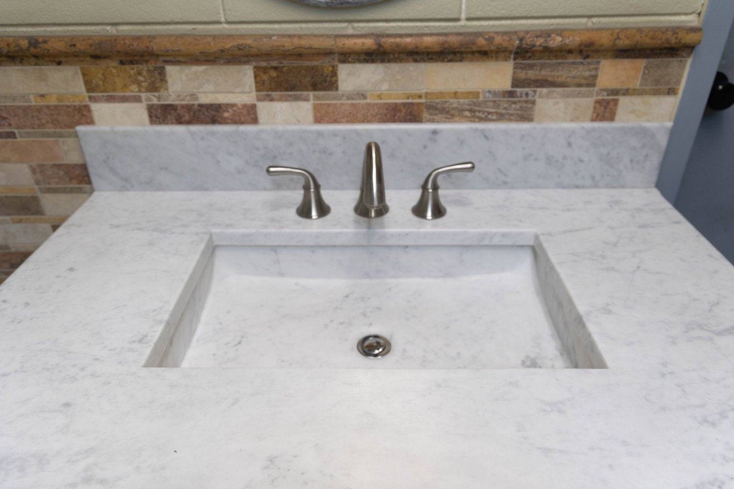 Venatino Carrara Sink