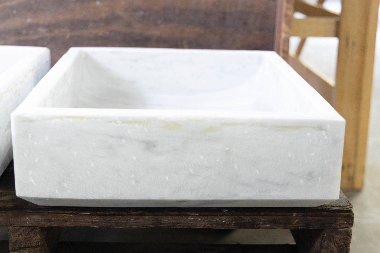 Venatino Carrara SInks