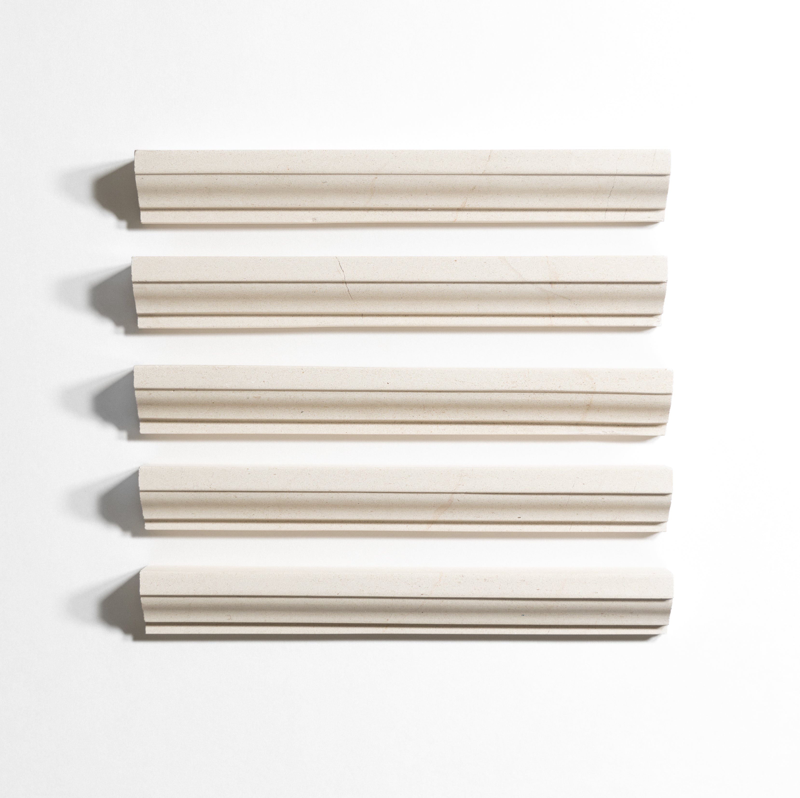 Crema Chairrail