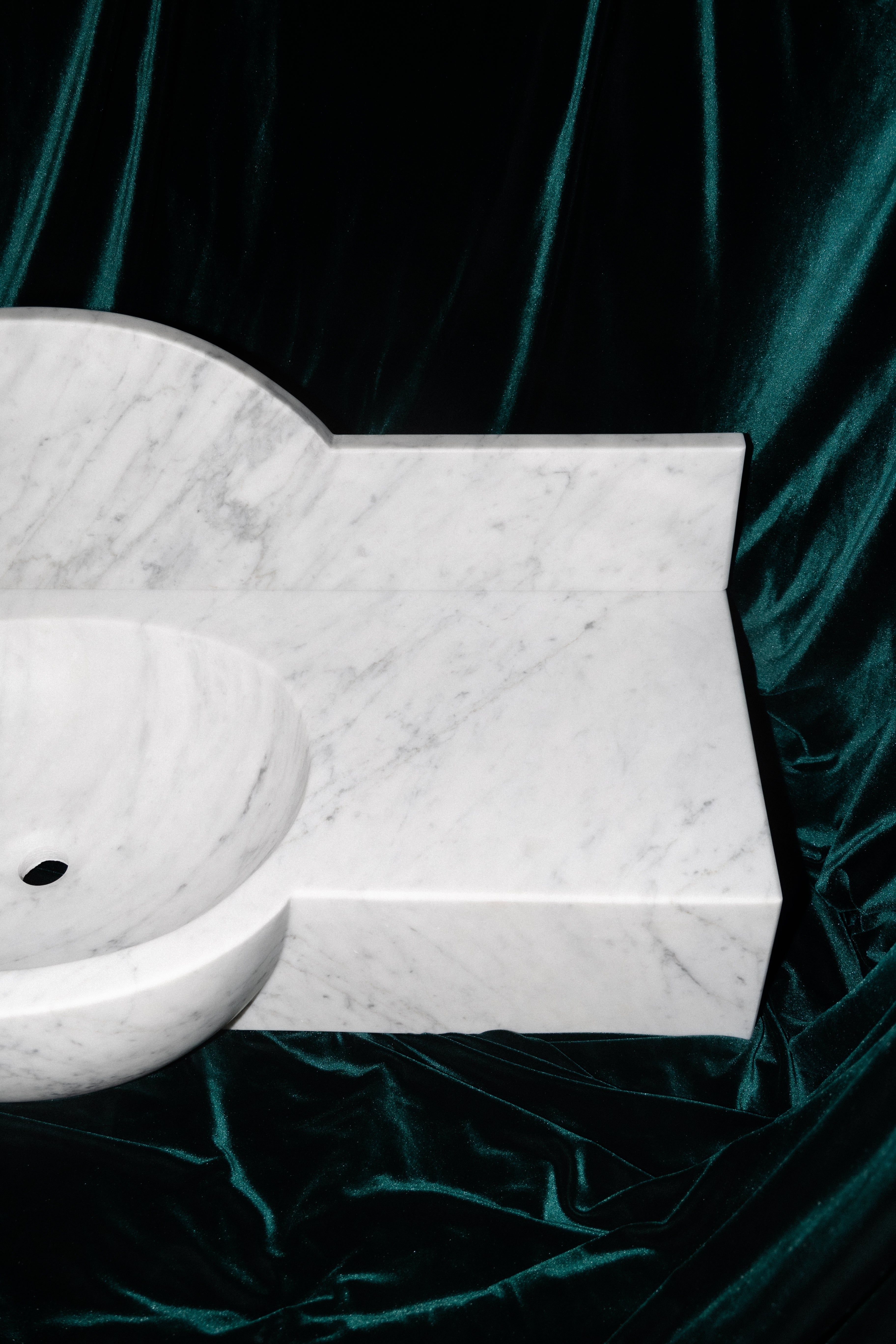 Venatino Carrara Sink