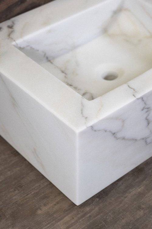 Colorado Calacatta Cube - Castelli Marble