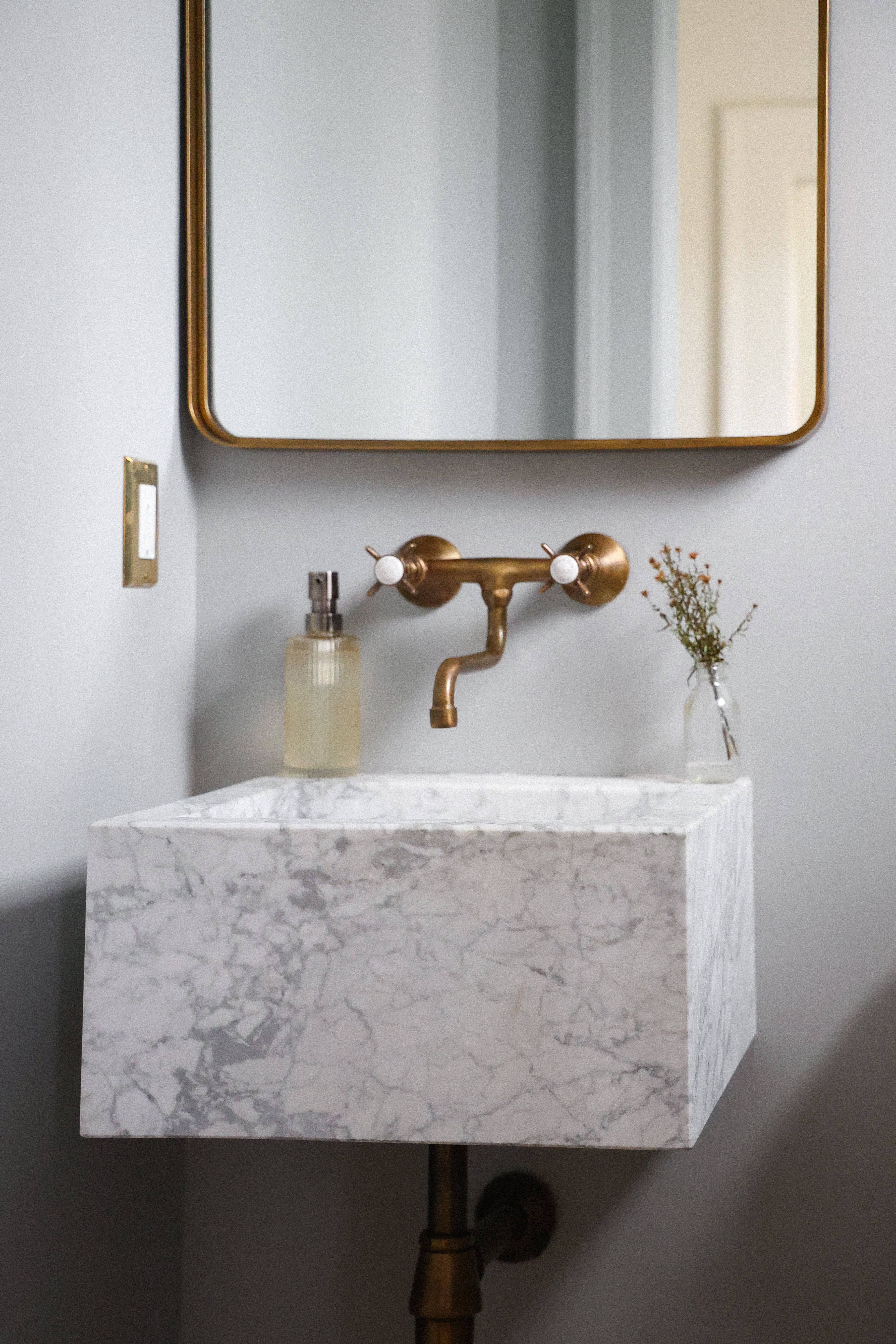 Statuary floating sink - Castelli Marble